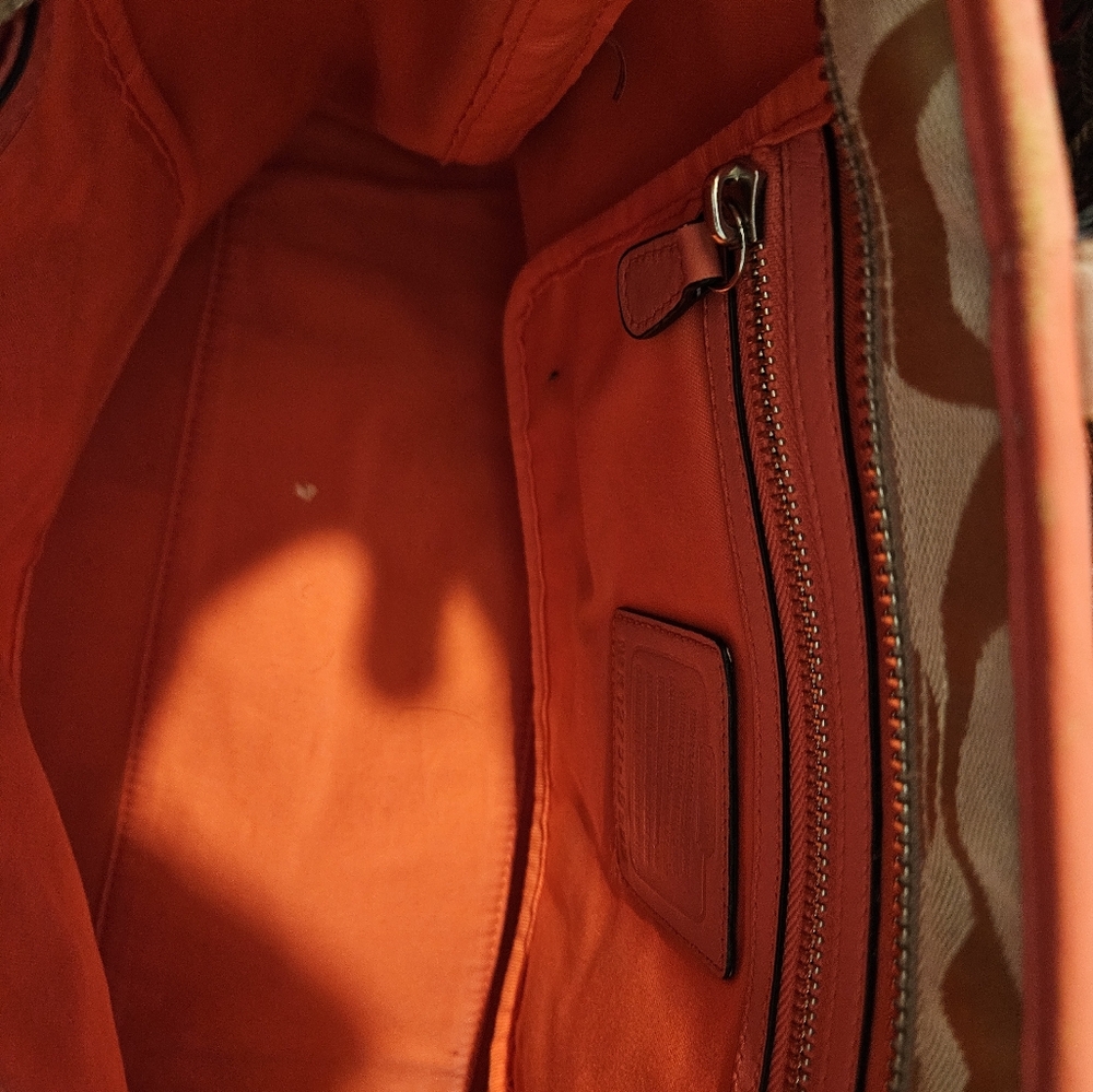 Coach Bag - Picture 3 of 5